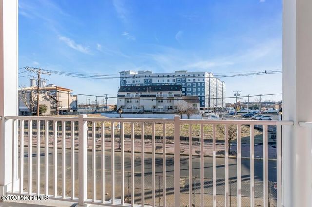 19 Carr Avenue 306, Keansburg, NJ 07734