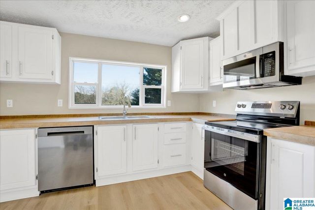 837 ROULAIN ROAD, Margaret, AL 35120