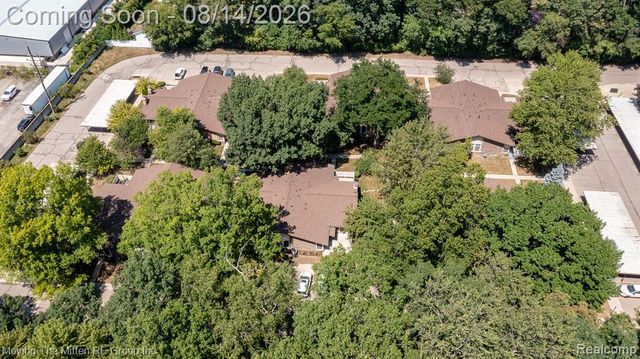 37587 Barkridge Circle, Westland, MI 48185