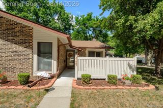37587 Barkridge Circle, Westland, MI 48185