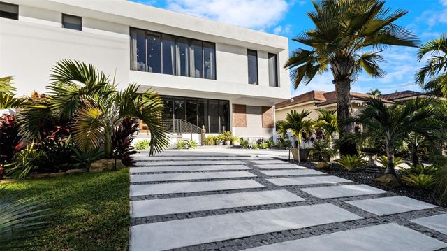 823 Ponce De Leon Drive, Fort Lauderdale, FL 33316