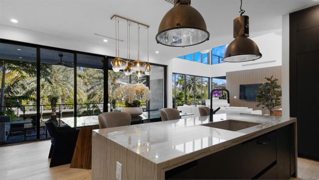 823 Ponce De Leon Drive, Fort Lauderdale, FL 33316
