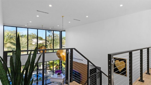 823 Ponce De Leon Drive, Fort Lauderdale, FL 33316