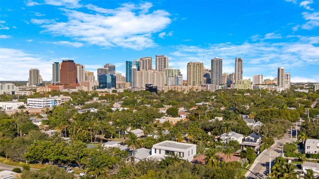 823 Ponce De Leon Drive, Fort Lauderdale, FL 33316
