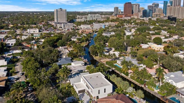 823 Ponce De Leon Drive, Fort Lauderdale, FL 33316