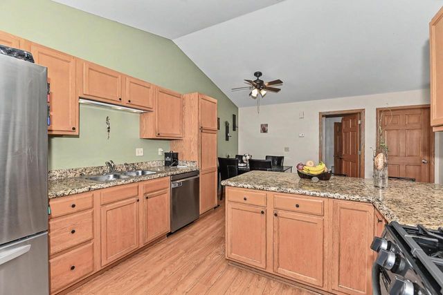 910 Century WAY, Mount Pleasant, WI 53406