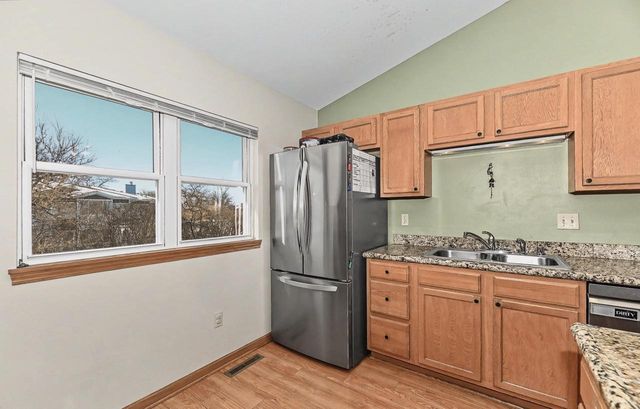 910 Century WAY, Mount Pleasant, WI 53406