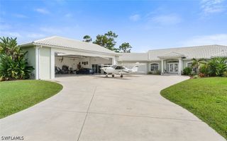 18683 Baseleg AVE, North Fort Myers, FL 33917