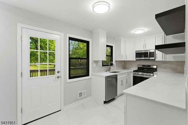 207 Beck Ave, South Bound Brook Boro, NJ 08880