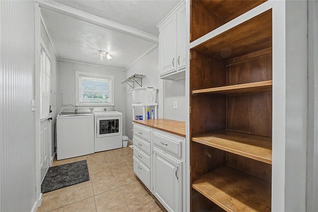 1606 W Green Acres Drive, Rogers, AR 72758