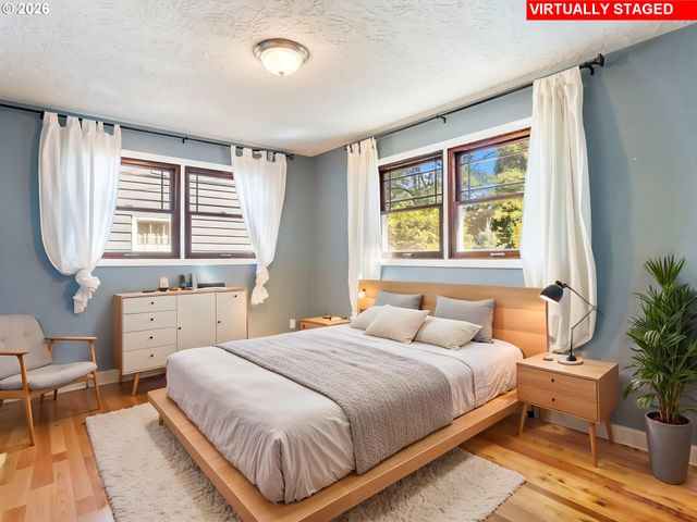 2701 Ne 105TH Ave, Portland, OR 97220