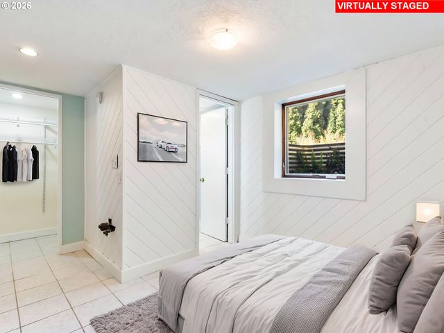 2701 Ne 105TH Ave, Portland, OR 97220