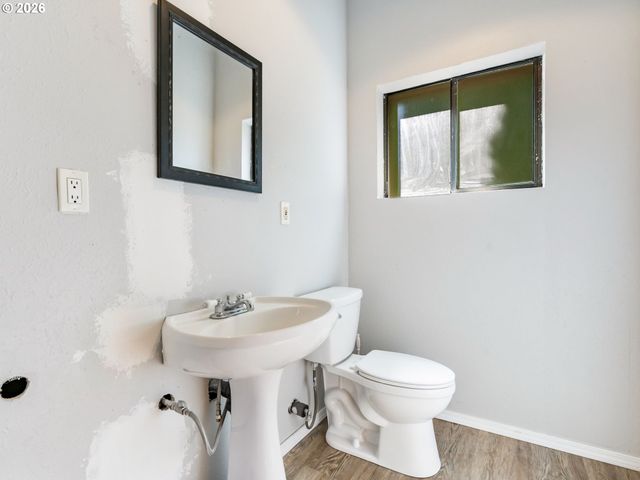 2701 Ne 105TH Ave, Portland, OR 97220