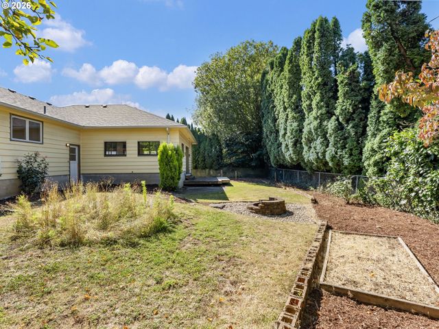 2701 Ne 105TH Ave, Portland, OR 97220
