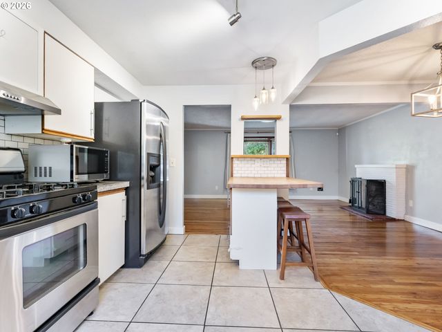 2701 Ne 105TH Ave, Portland, OR 97220