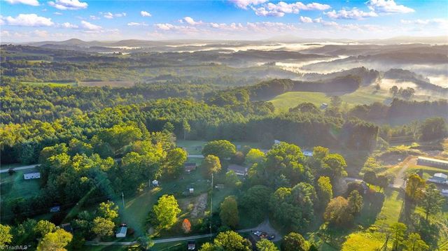 117 Andrews Ridge Road, Sparta, NC 28675