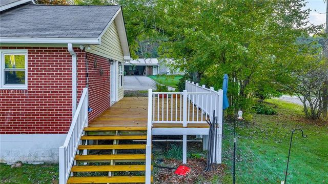 117 Andrews Ridge Road, Sparta, NC 28675