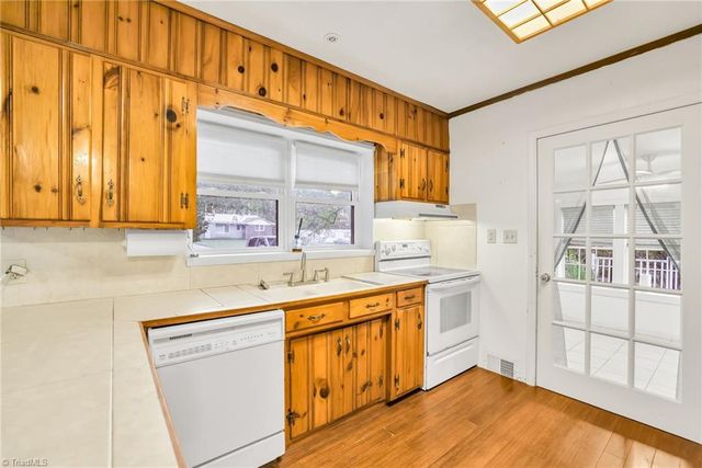 117 Andrews Ridge Road, Sparta, NC 28675