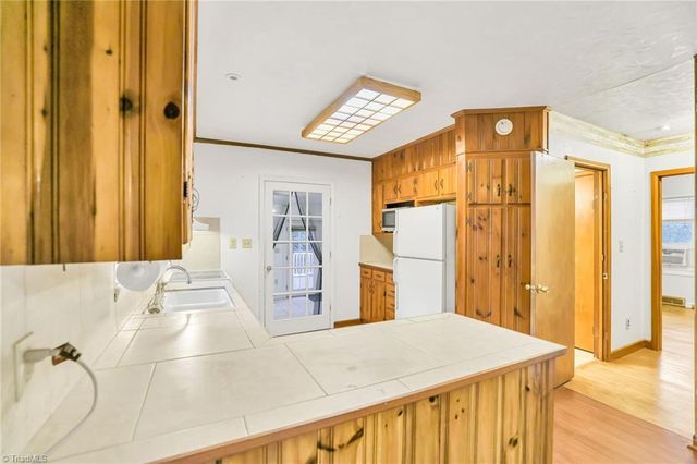 117 Andrews Ridge Road, Sparta, NC 28675