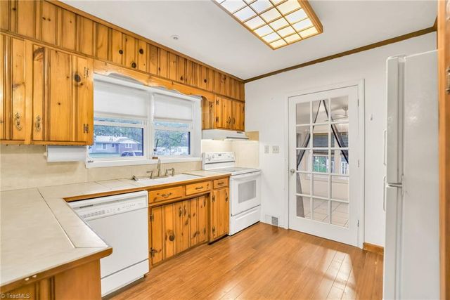 117 Andrews Ridge Road, Sparta, NC 28675