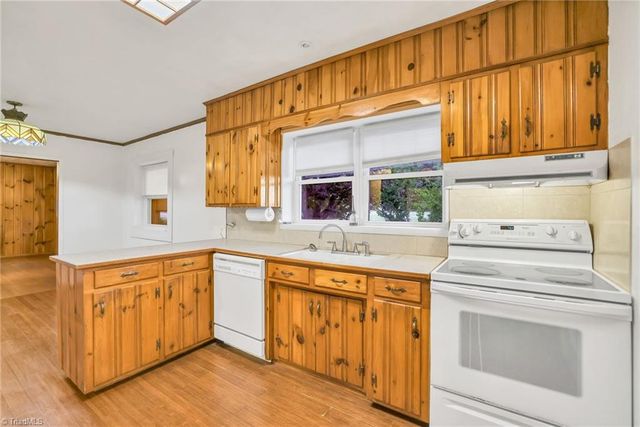 117 Andrews Ridge Road, Sparta, NC 28675