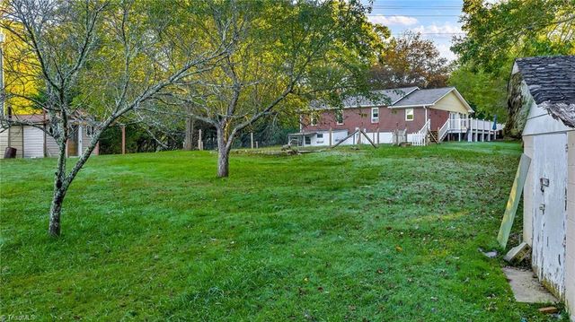 117 Andrews Ridge Road, Sparta, NC 28675