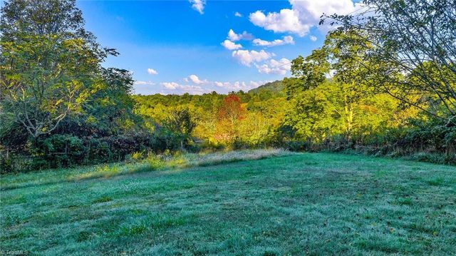 117 Andrews Ridge Road, Sparta, NC 28675