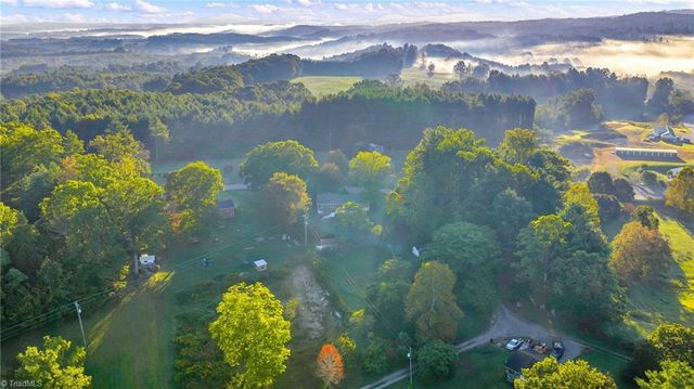 117 Andrews Ridge Road, Sparta, NC 28675