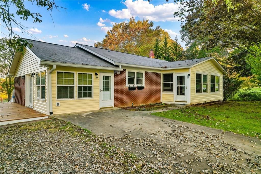 117 Andrews Ridge Road, Sparta, NC 28675