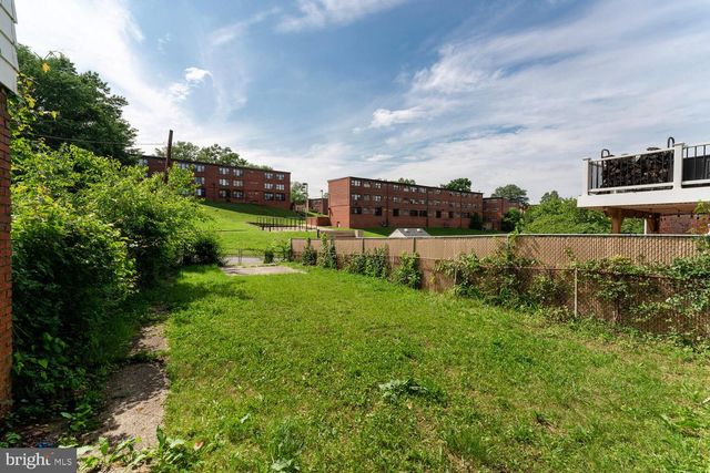 212 DIVISION AVE NE, Washington, DC 20019