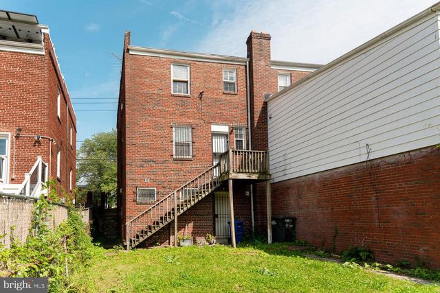 212 DIVISION AVE NE, Washington, DC 20019