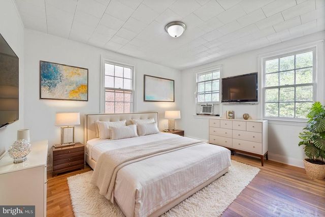 212 DIVISION AVE NE, Washington, DC 20019