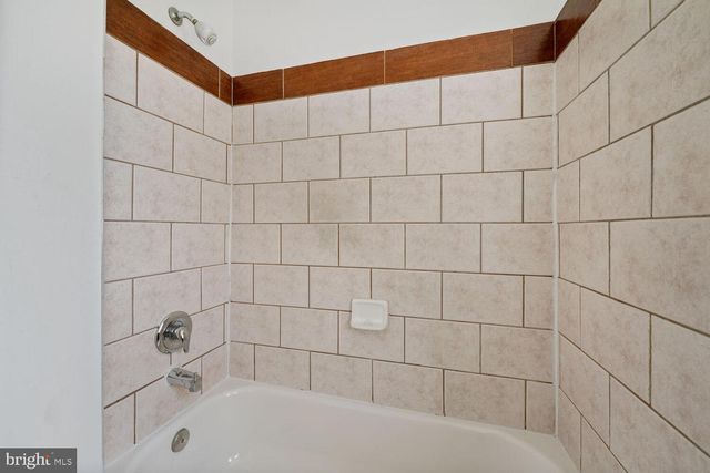 212 DIVISION AVE NE, Washington, DC 20019