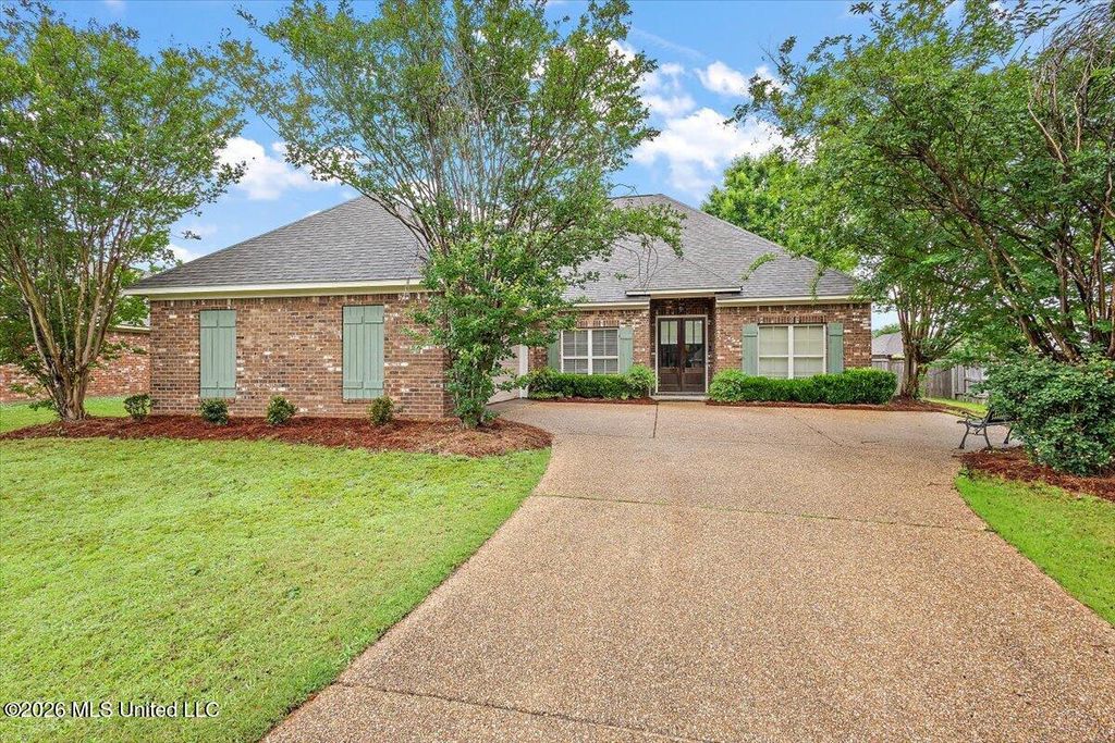 202 Calhoun Drive, Madison, MS 39110