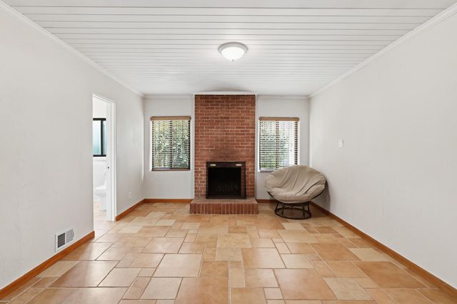 1405 Sigma Chi Road NE, Albuquerque, NM 87106