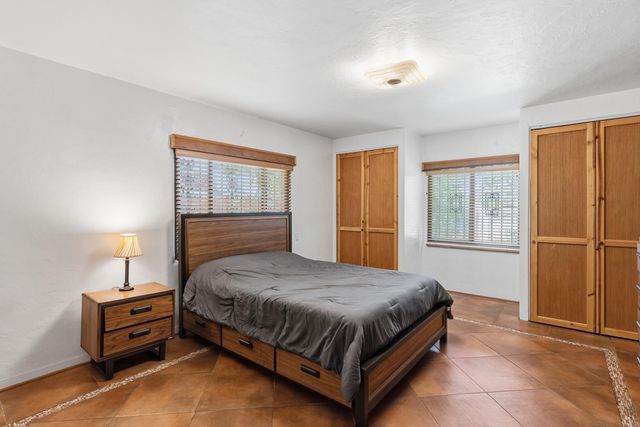 1405 Sigma Chi Road NE, Albuquerque, NM 87106