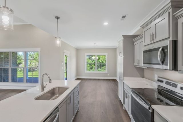1177 Rimrock Rd, Smyrna, TN 37167