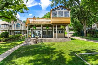 5110 W Lake Shore Drive, Wonder Lake, IL 60097