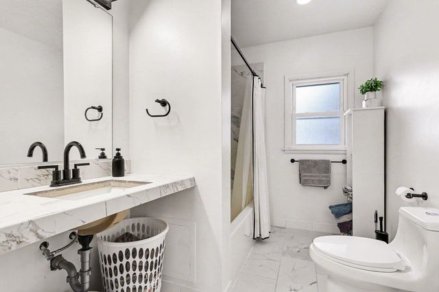 175 Woodrow Avenue S, Battle Creek, MI 49015