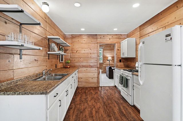 175 Woodrow Avenue S, Battle Creek, MI 49015