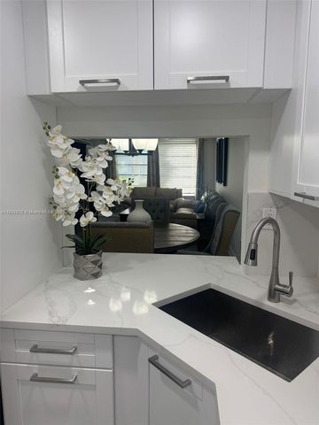 7480 NW 17th St 103, Plantation, FL 33313