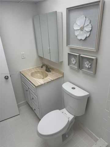 7480 NW 17th St 103, Plantation, FL 33313