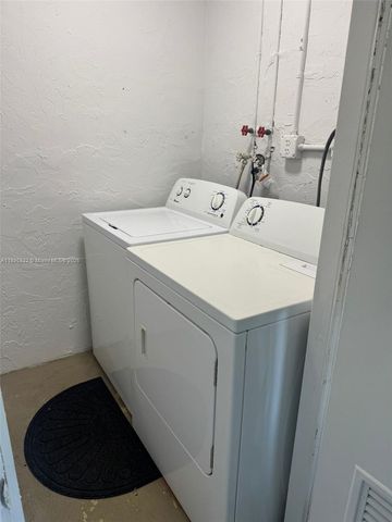 7480 NW 17th St 103, Plantation, FL 33313