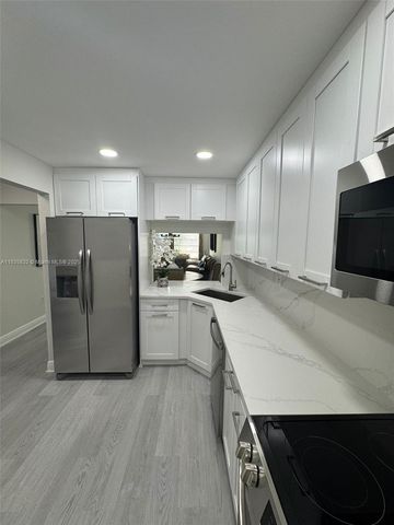 7480 NW 17th St 103, Plantation, FL 33313