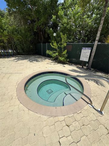 7480 NW 17th St 103, Plantation, FL 33313