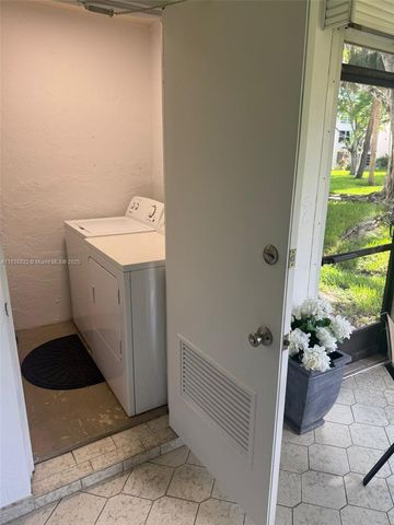 7480 NW 17th St 103, Plantation, FL 33313