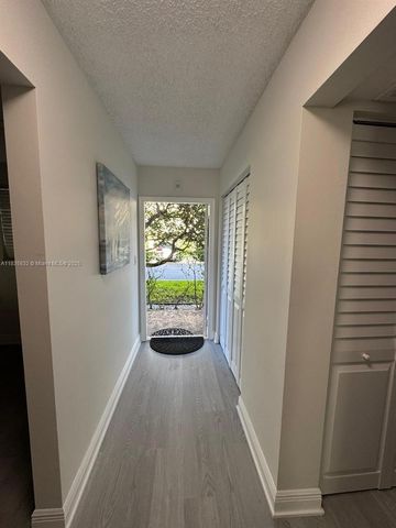 7480 NW 17th St 103, Plantation, FL 33313