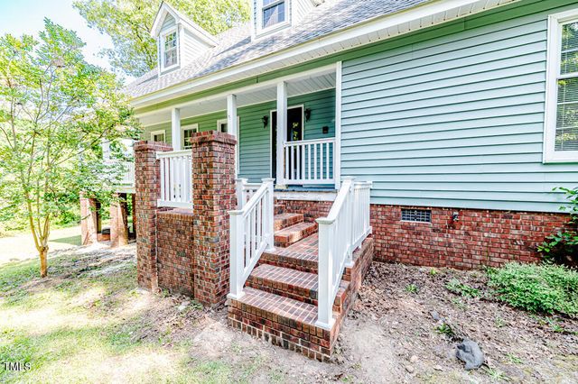 2642 Holly Springs Church Road, Broadway, NC 27505