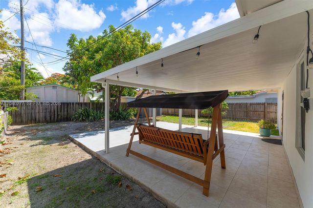 2131 SW 17th Street ., Miami, FL 33145