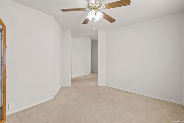 14219 Rosy Finch, San Antonio, TX 78233